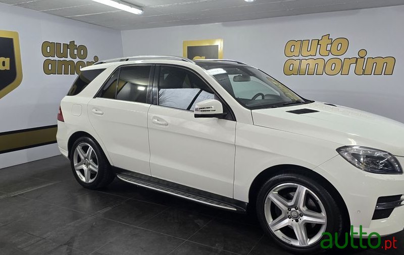 2014' Mercedes-Benz Classe M Bluetec photo #2