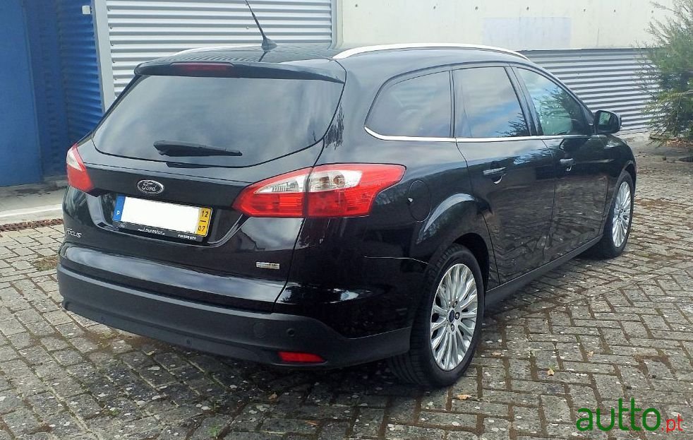 2012' Ford Focus Sw photo #2