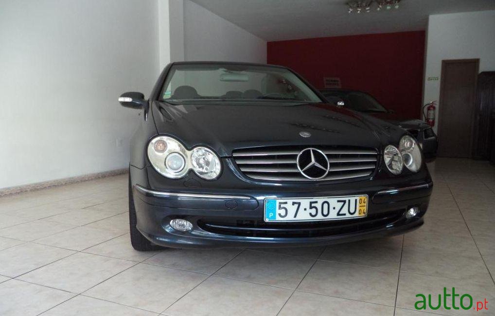 2004' Mercedes-Benz CLK 200 Elegance photo #2