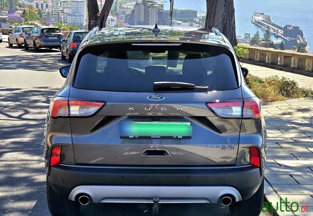 2022' Ford Kuga photo #3