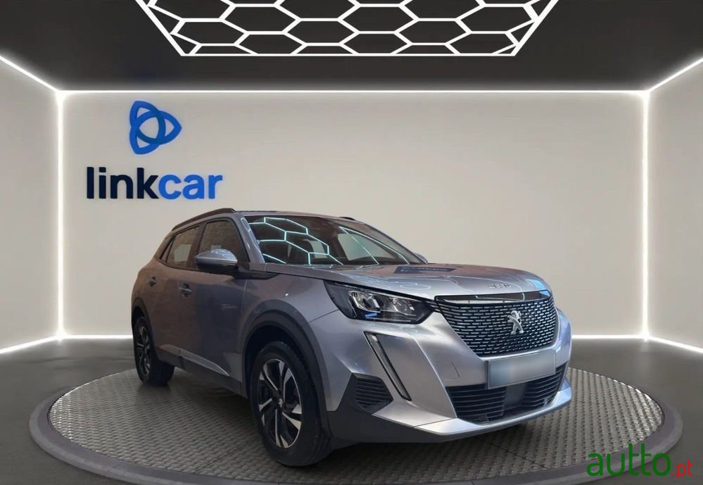2020' Peugeot 2008 photo #1