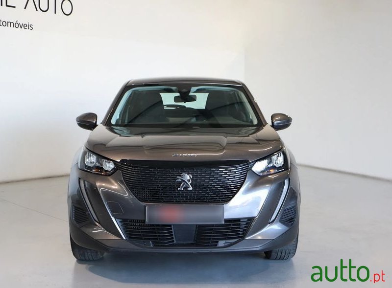 2020' Peugeot 2008 photo #4
