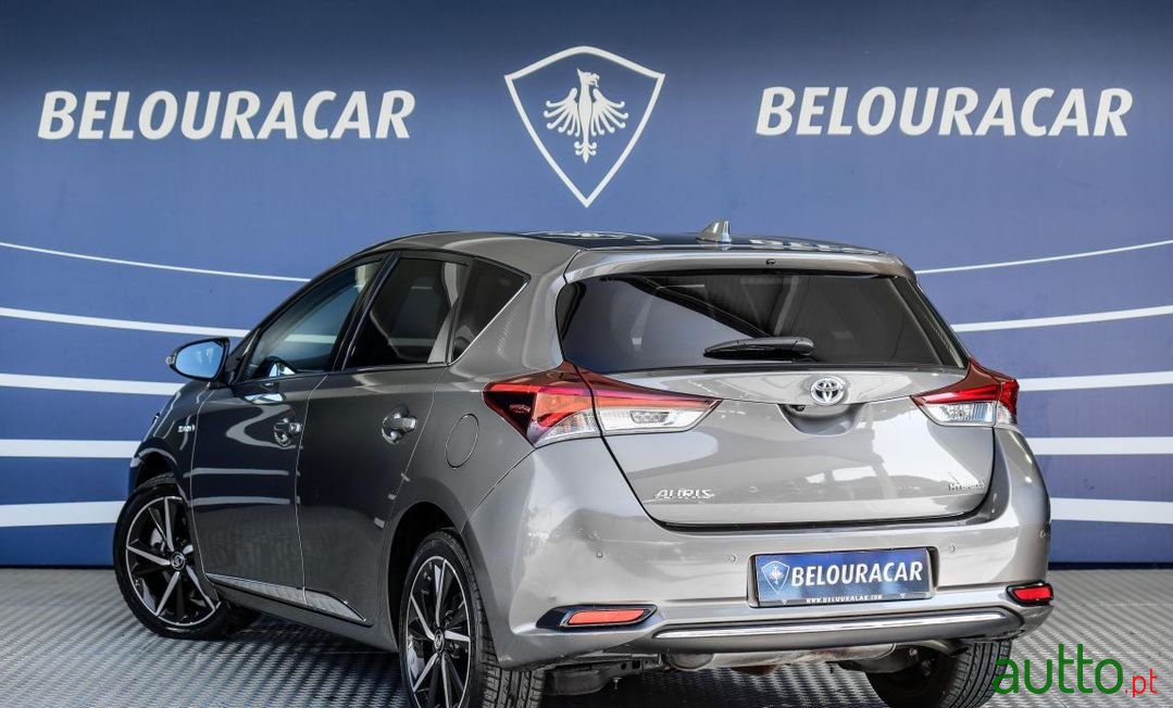 2018' Toyota Auris photo #4