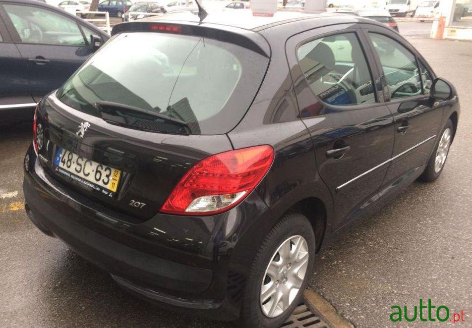 2012' Peugeot 207 1.4 Hdi Access photo #1