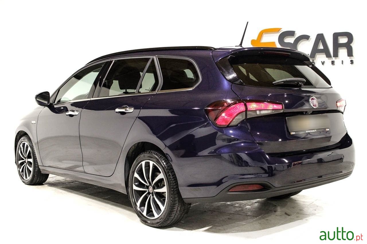 2018' Fiat Tipo Station Wagon photo #3