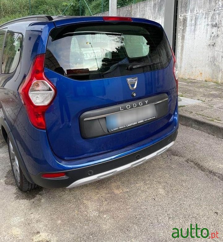 2023' Dacia Lodgy photo #2