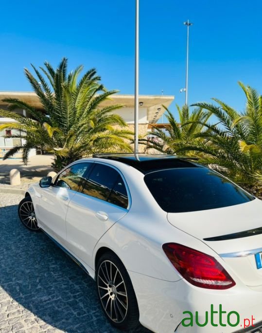 2015' Mercedes-Benz C-250 photo #2