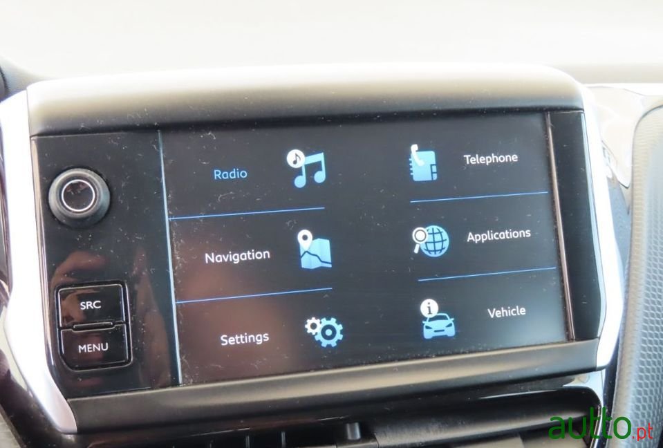 2018' Peugeot 208 photo #6