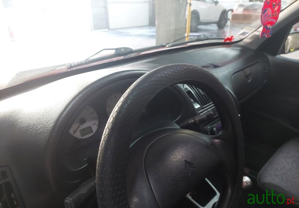 2000' Citroen Saxo photo #4