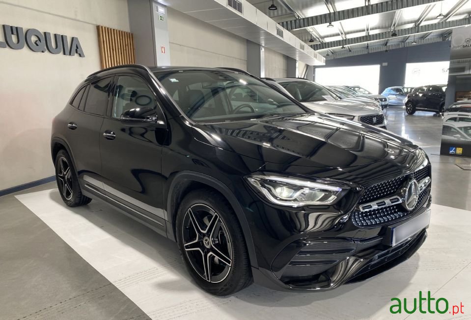 2022' Mercedes-Benz GLA 200 photo #6