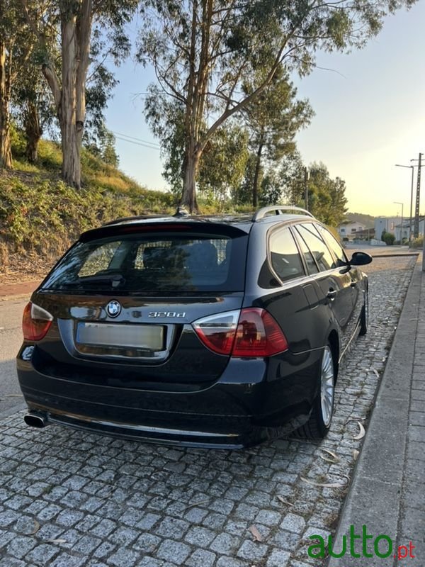 2007' BMW 320 photo #4