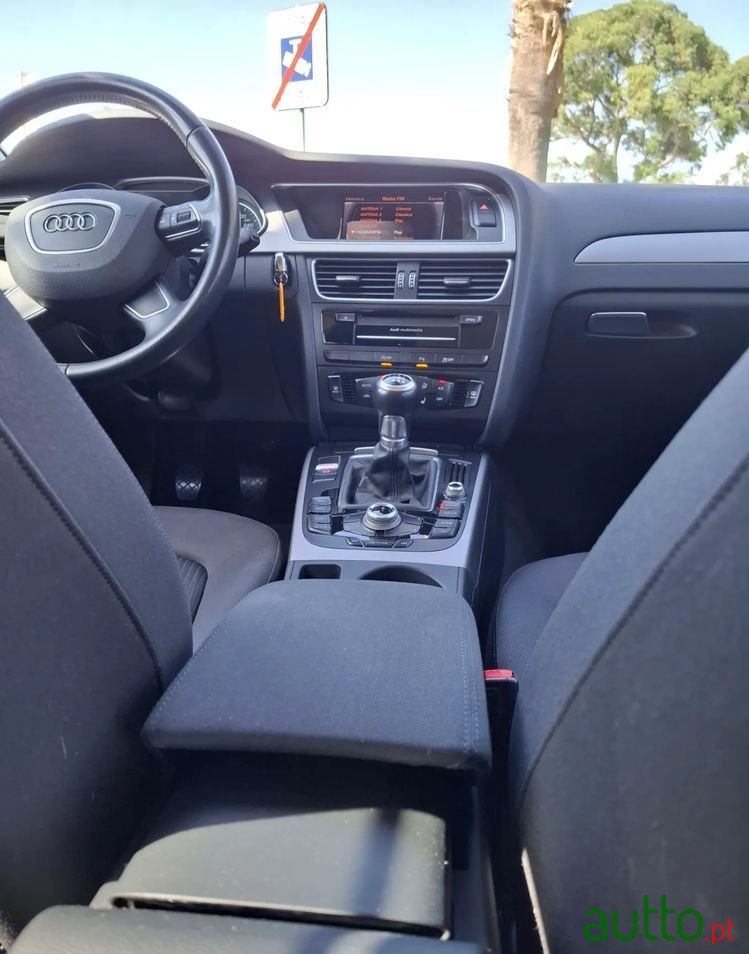 2014' Audi A4 Avant photo #3