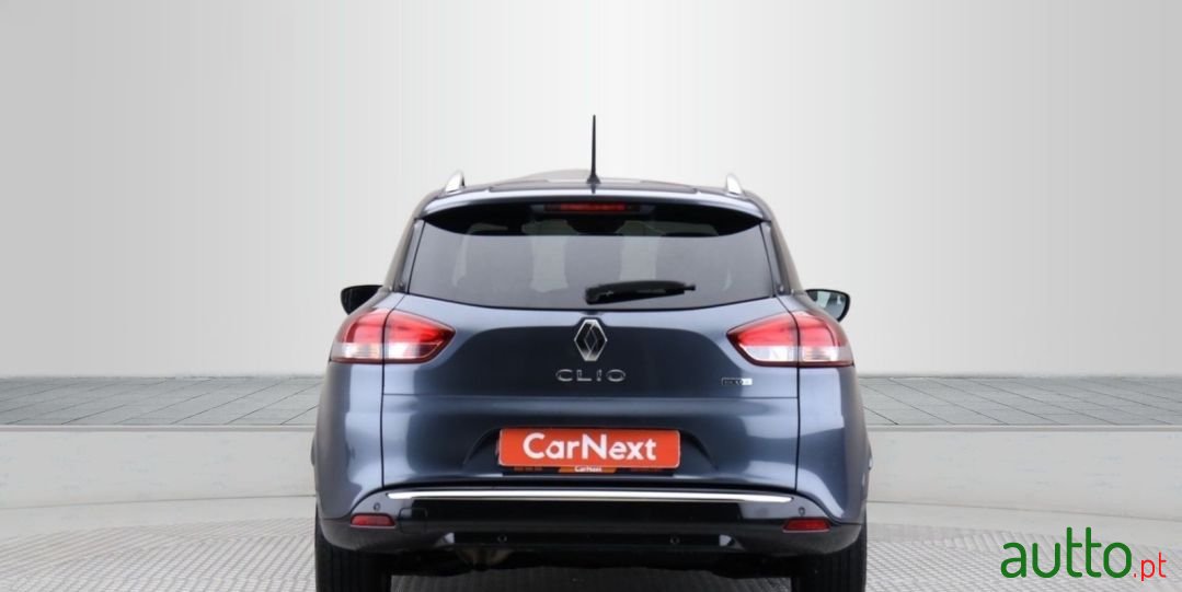 2018' Renault Clio Sport Tourer photo #5