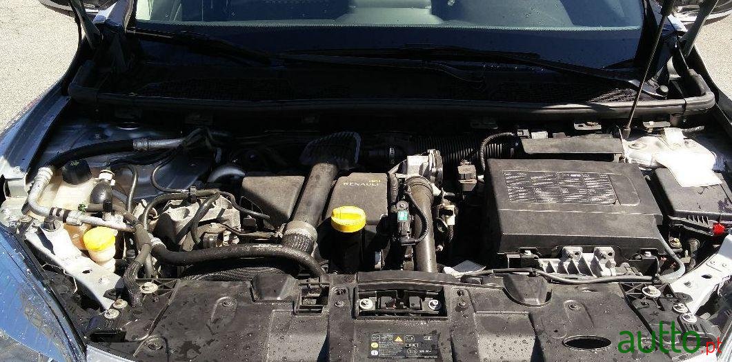 2012' Renault Megane Sport Tourer photo #4