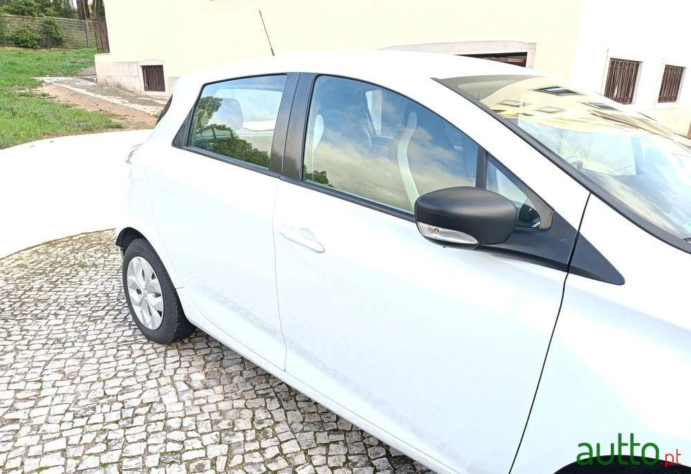 2019' Renault Zoe Zen photo #5