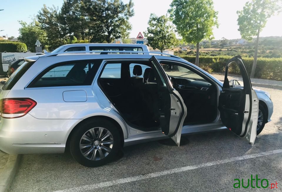 2015' Mercedes-Benz E-220 photo #6