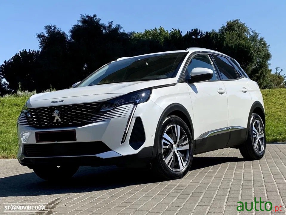 2021' Peugeot 3008 photo #2