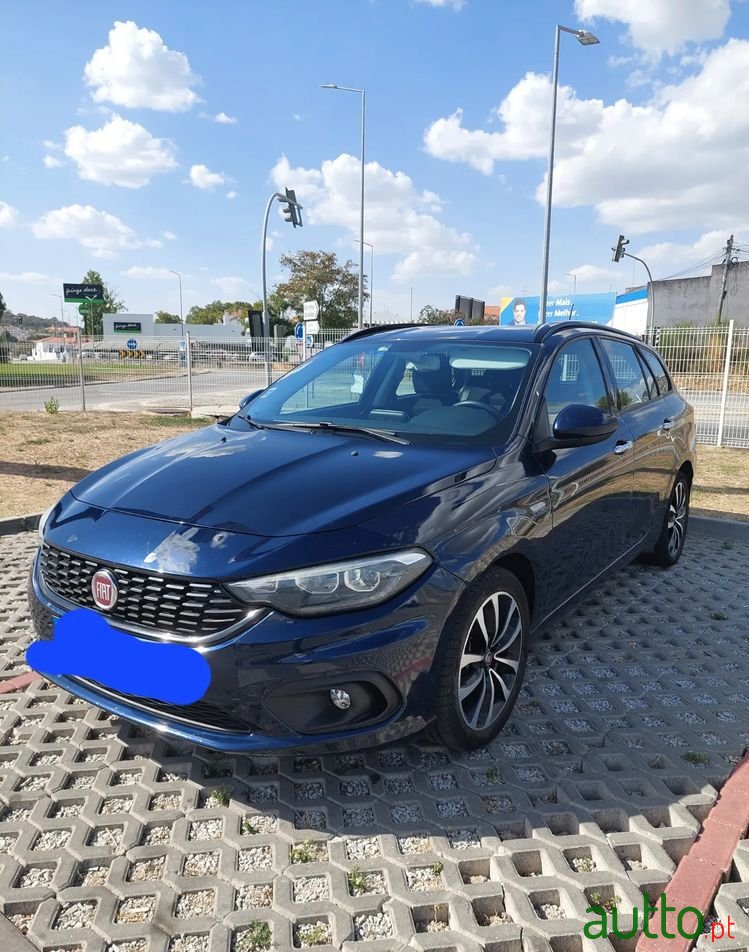 2017' Fiat Tipo Station Wagon photo #4