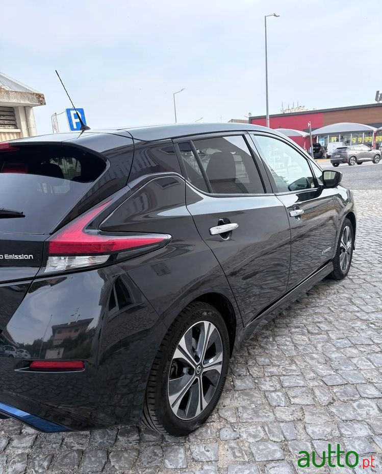 2019' Nissan Leaf N-Connecta photo #2