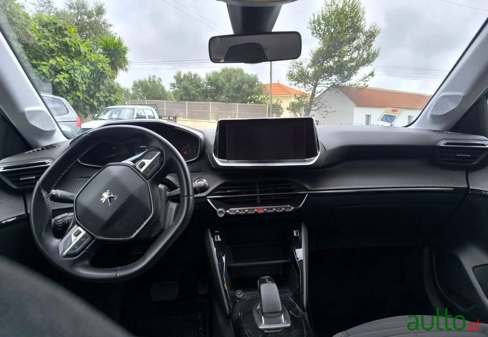 2020' Peugeot e-208 photo #3