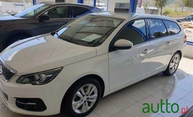 2018' Peugeot 308 Sw photo #1