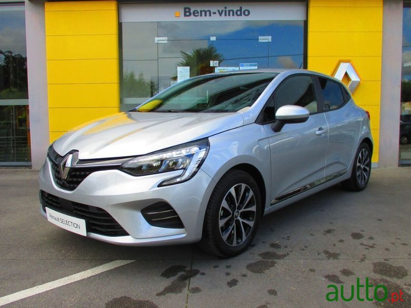 2021' Renault Clio photo #3