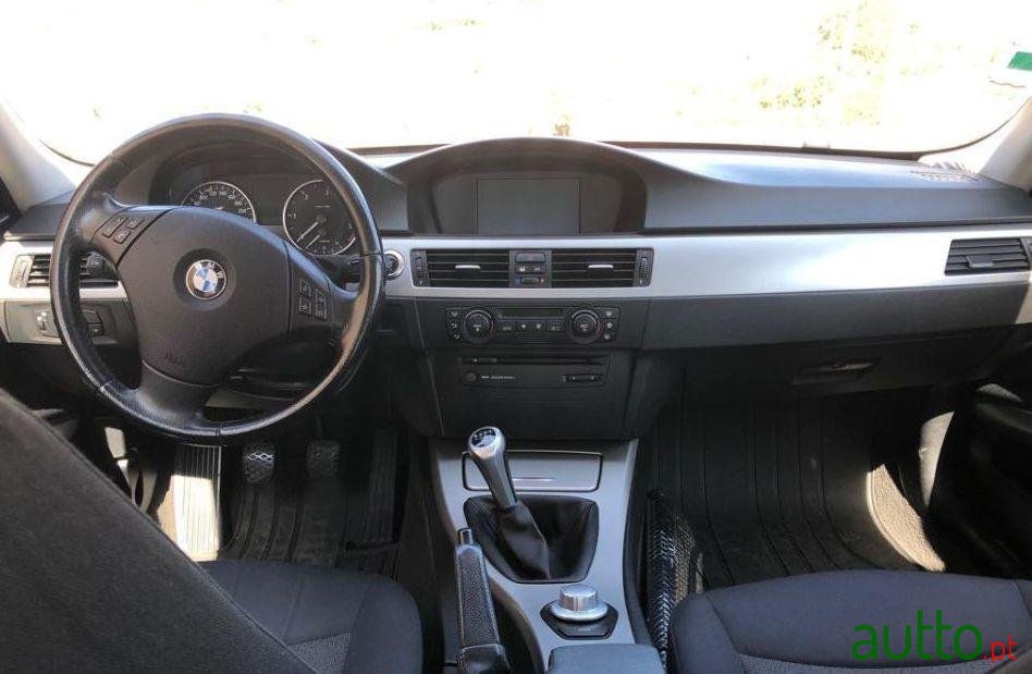 2005' BMW 320 photo #4