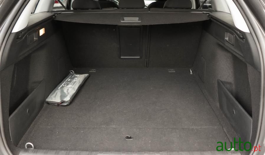 2019' Peugeot 308 Sw photo #6