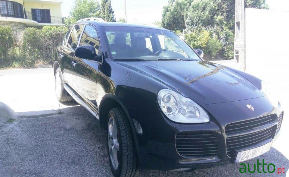 2004' Porsche Cayenne 4.5 Turbo photo #2