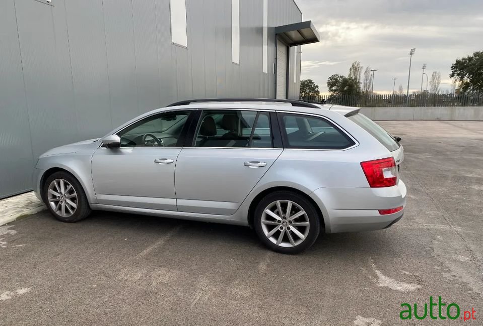 2016' Skoda Octavia photo #2