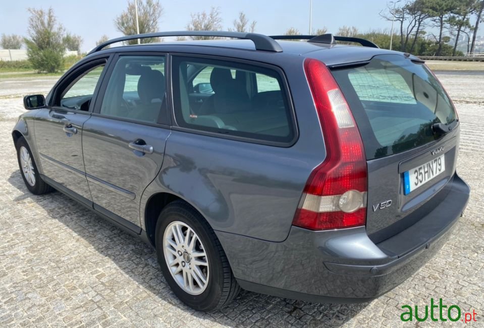 2005' Volvo V50 1.6-D photo #4