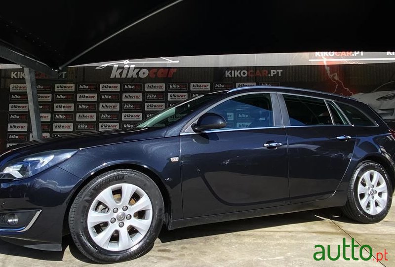 2016' Opel Insignia Sports Tourer photo #2