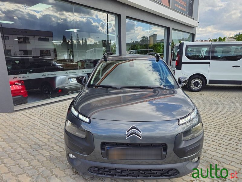 2016' Citroen C4 Cactus photo #2