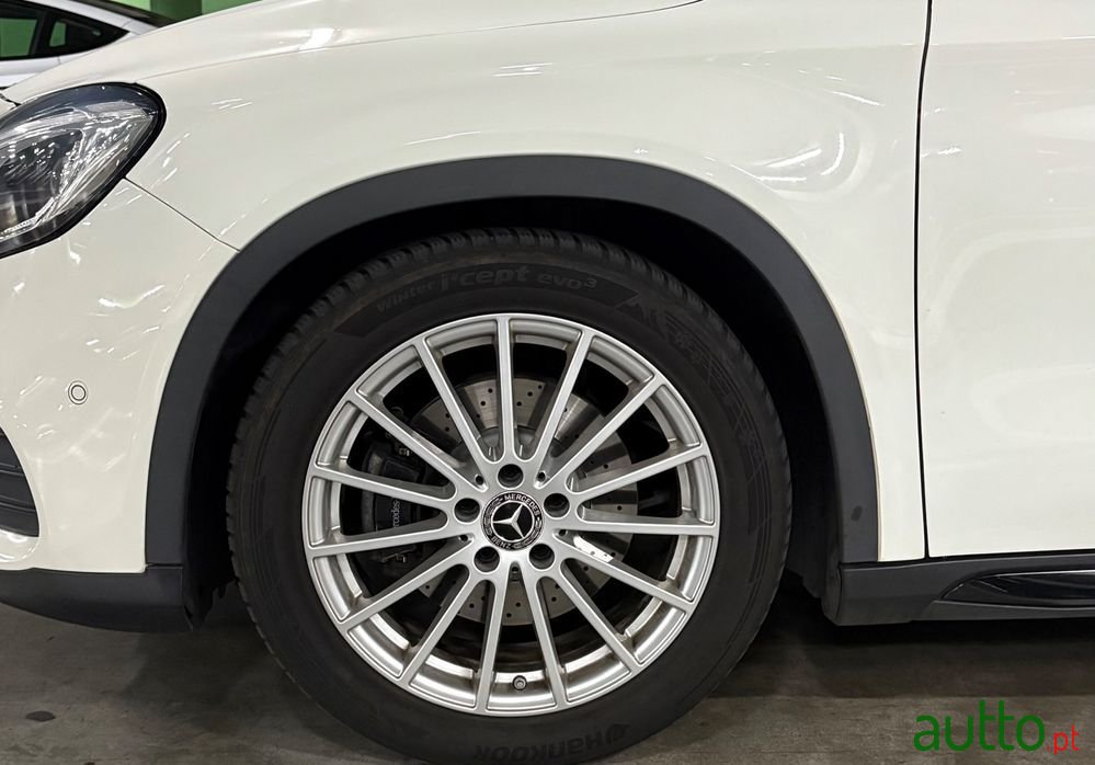 2017' Mercedes-Benz Classe Gla photo #6