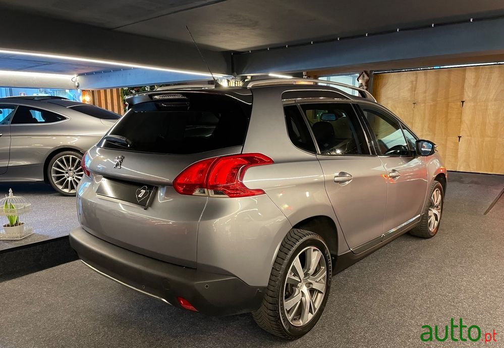 2016' Peugeot 2008 photo #6