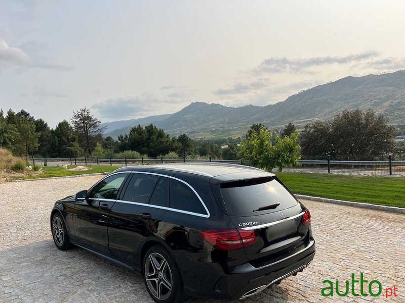2020' Mercedes-Benz Classe C De Amg Line photo #1