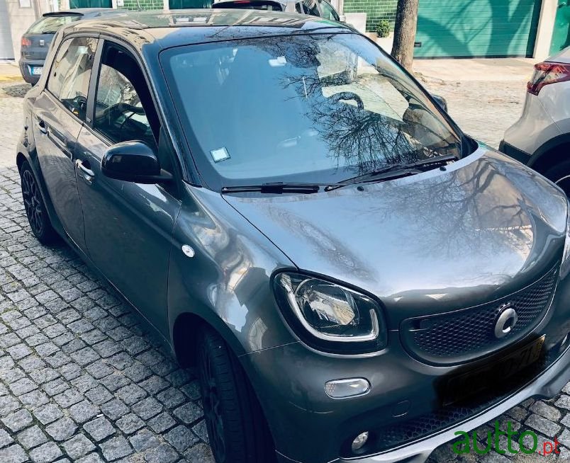 2019' Smart Forfour photo #2