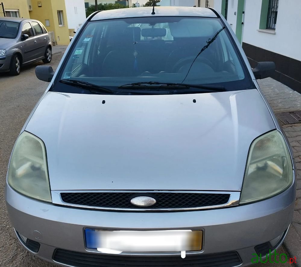 2004' Ford Fiesta photo #1