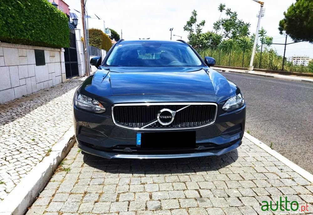 2017' Volvo V90 D3 photo #2