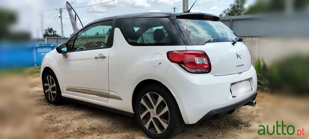 2012' Citroen DS3 photo #3