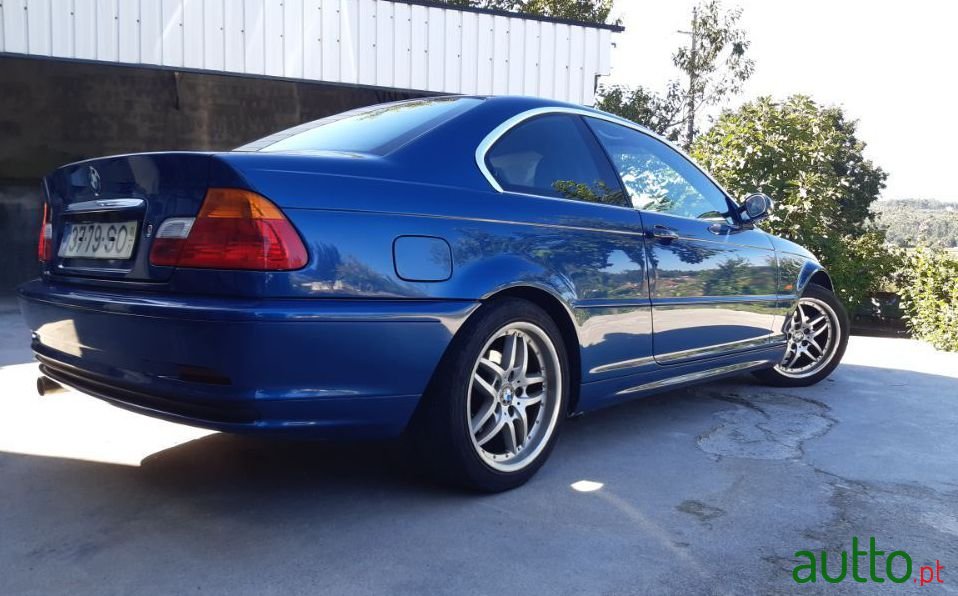 2001' BMW 318 Ver-Ti photo #2