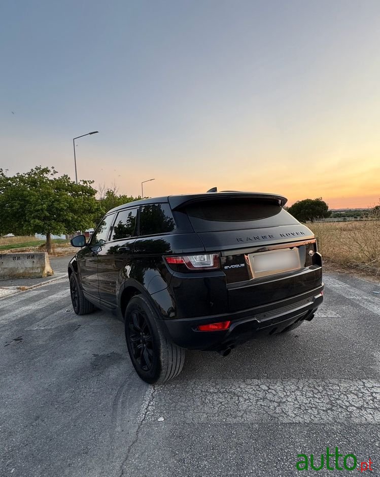 2018' Land Rover Range Rover Evoque photo #3