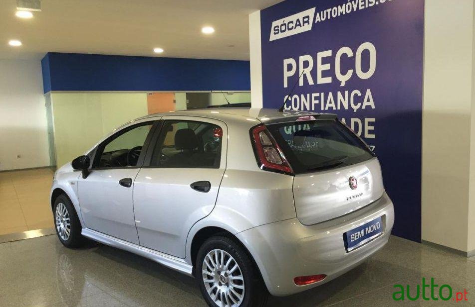 2015' Fiat Punto 1.2 Pop Start&Stop photo #1