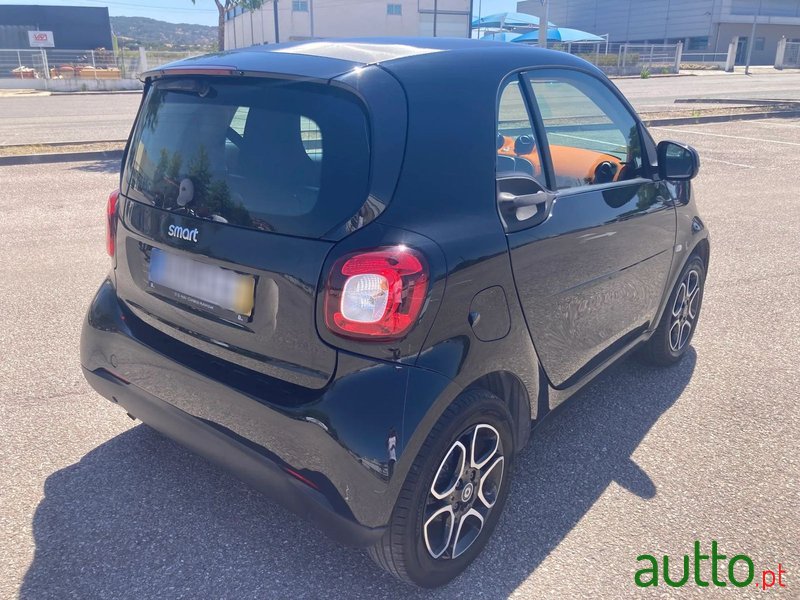 2016' Smart Fortwo photo #5