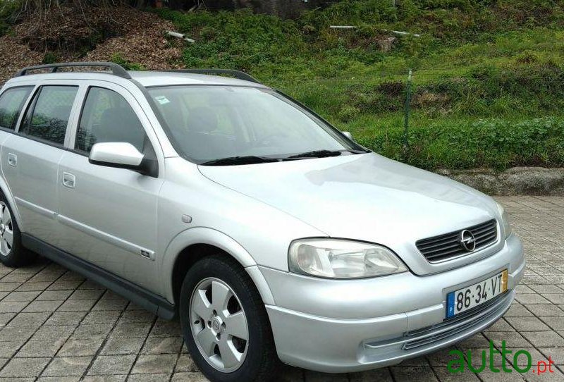 2003' Opel Astra Caravan photo #2