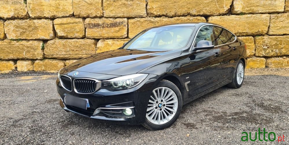 2017' BMW 318 Gran Turismo photo #1