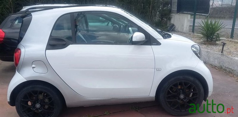 2015' Smart Fortwo Passion photo #6