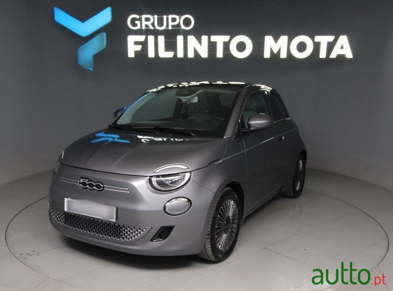 2022' Fiat 500e Icon photo #5