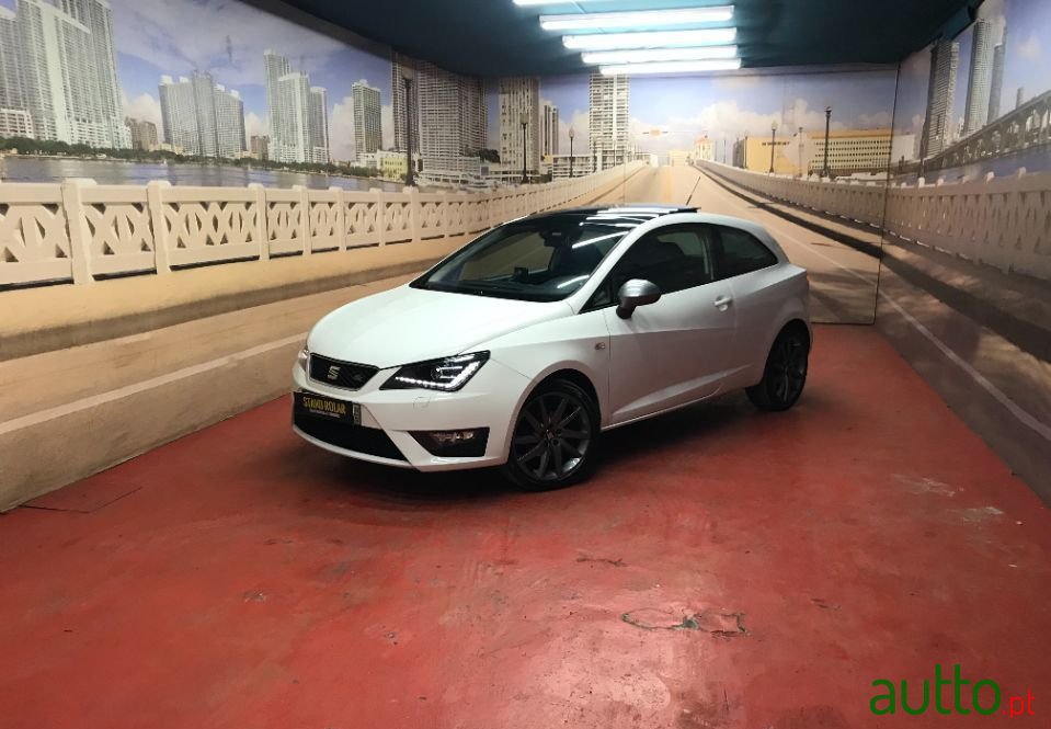 2013' SEAT Ibiza photo #1