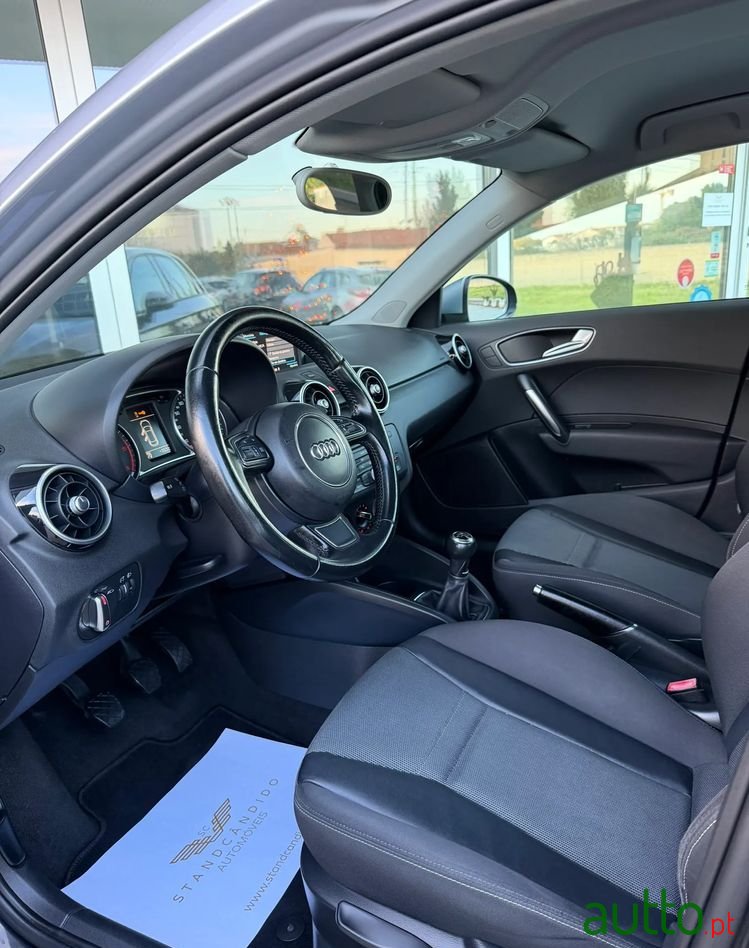 2014' Audi A1 Sportback photo #4